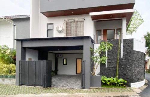 Sinduharjo Hotel | RedDoorz at Gentan Jakal