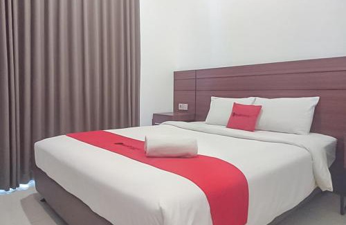 West Semarang Hotel | RedDoorz at Jalan Siliwangi Semarang