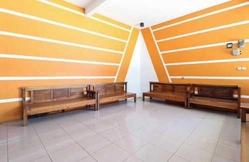 Garut Hotel | RedDoorz At Merdeka Street Garut