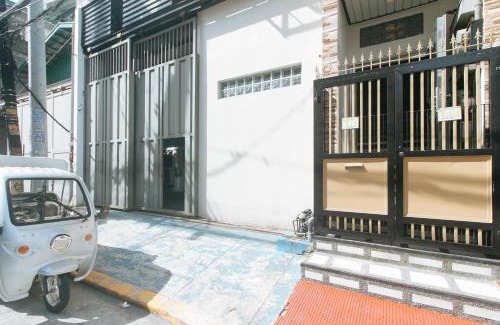 Sampaloc Hotel | RedDoorz at MGP Apartelle Near Espana