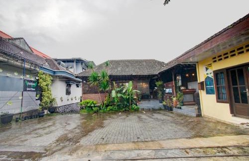 Sidomulyo Hotel | RedDoorz At Pandan Inn Batu