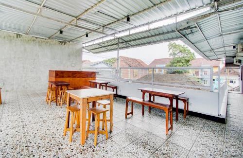 Sidomulyo Hotel | RedDoorz At Pandan Inn Batu