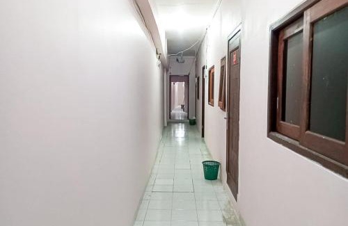 Bogor Tengah Hotel | RedDoorz at Terus Manis Suryakencana