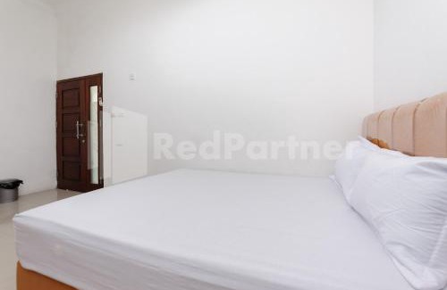 Banda Aceh Hotel | RedDoorz at Wisma Nabila Syariah near Masjid Raya Baiturrahman Banda Aceh