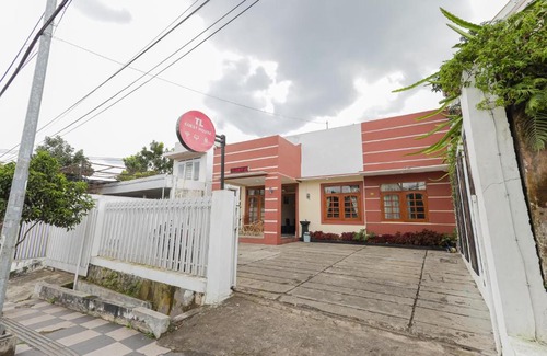 Ngaglik Hotel | RedDoorz at WR Supratman Batu