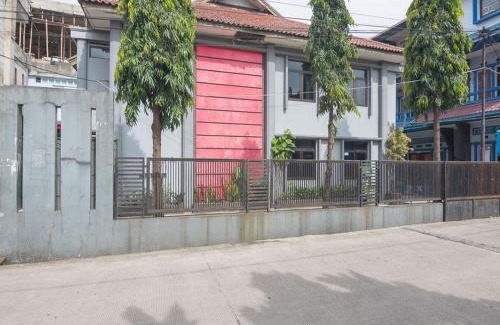 Turangga House | RedDoorz @ Buah Batu 3