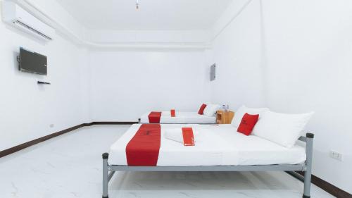 Balingasag Hotel | RedDoorz @ Catalina Pension House