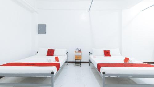 Balingasag Hotel | RedDoorz @ Catalina Pension House