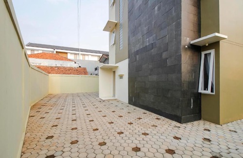 Cilandak House | RedDoorz @ Cilandak Barat