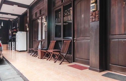 Jakarta House | RedDoorz @ Cilandak Timur