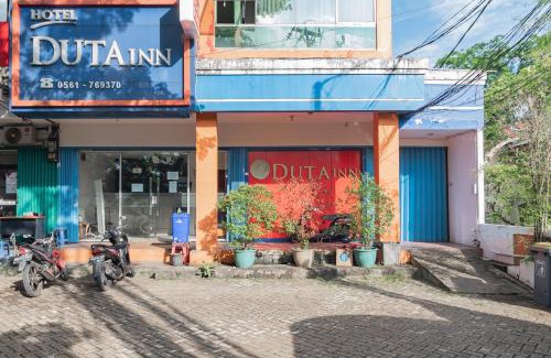 Pontianak Hotel | RedDoorz @ Komplek Pontianak Mall