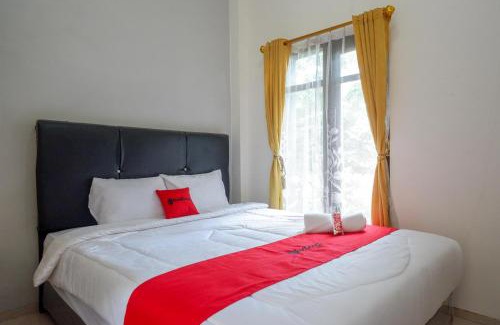 Surakarta Hotel | RedDoorz @ Kratonan Solo