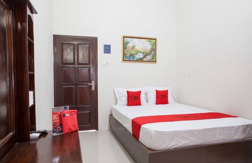 Kalipuro Hotel | RedDoorz near Banyuwangi Baru Station