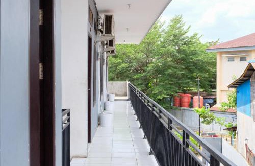 Samarinda Hotel | RedDoorz near Bigmall Samarinda 2