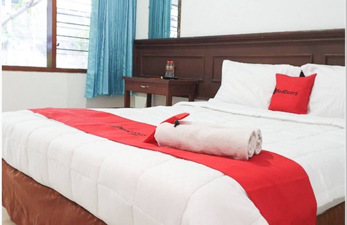 Bojonegoro House | RedDoorz near Bojonegoro Train Station