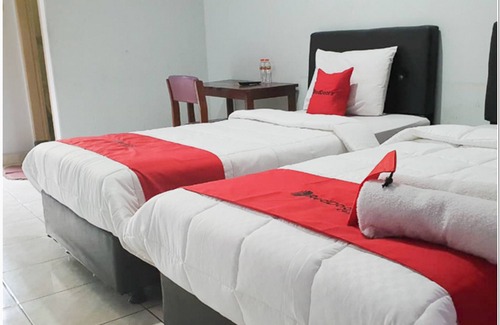 Bojonegoro House | RedDoorz near Bojonegoro Train Station