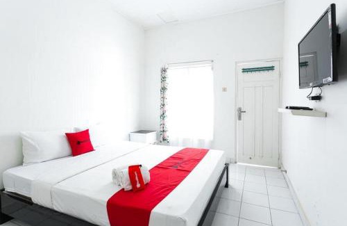 Karanganyar Hotel | RedDoorz near Grojogan Sewu Tawangmangu