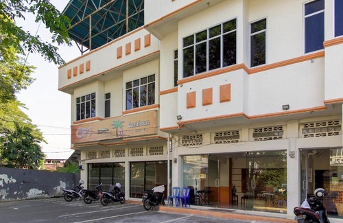 Manado City Centre House | RedDoorz near Jalan Jendral Sudirman Manado