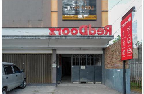 Banguntapan Hotel | RedDoorz near Jogja Expo Center 2