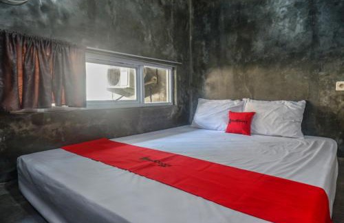 Hargomulyo Hotel | RedDoorz near Jumbo Mall Sragen