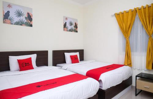 Semarang Hotel | RedDoorz near Kawasan Bandara Ahmad Yani Semarang 2
