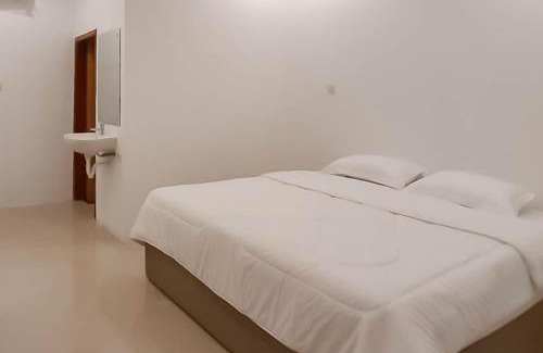 Cimerak Hotel | RedDoorz near Pantai Madasari Pangandaran