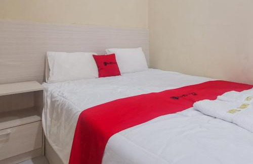 Pacitan Hotel | RedDoorz near Pantai Pancer Door Pacitan