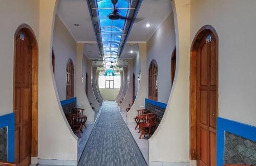 Pacitan Hotel | RedDoorz near Pantai Pancer Door Pacitan