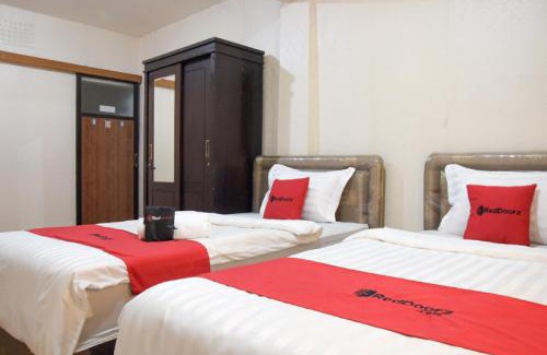 Surabaya House | RedDoorz near Pelabuhan Tanjung Perak 2 Surabaya