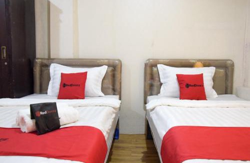 Surabaya House | RedDoorz near Pelabuhan Tanjung Perak 2 Surabaya