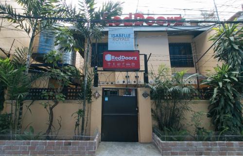 Sampaloc Hotel | RedDoorz near PNR Espana Station