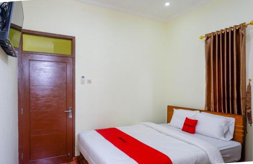 Purwokerto Hotel | RedDoorz near Rita Supermall Purwokerto 2
