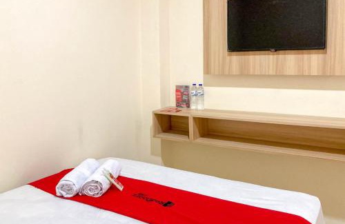 Mlati Hotel | RedDoorz near Sleman City Hall Yogyakarta