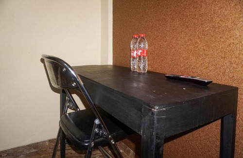 Kebasen Hotel | RedDoorz near Stasiun Kroya