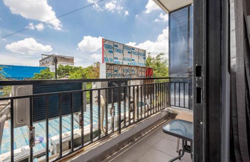 Jakarta House | RedDoorz near Tanjung Duren 2
