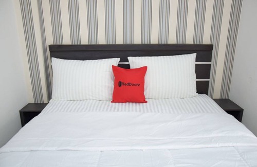 Medan Hotel | RedDoorz near UIN Sumatera Utara