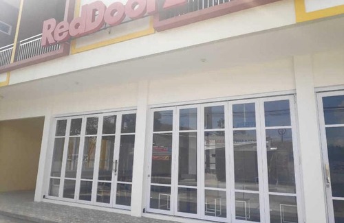 Banyumas Hotel | RedDoorz near Universitas Muhammadiyah Purwokerto