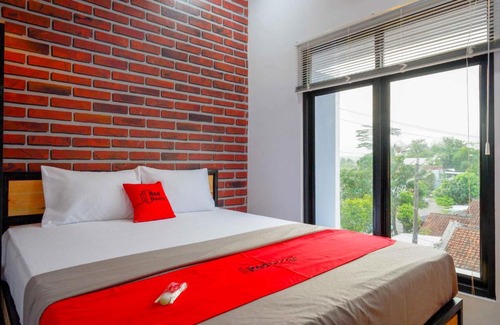 Banyumas Hotel | RedDoorz near Universitas Muhammadiyah Purwokerto 2