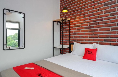 Banyumas Hotel | RedDoorz near Universitas Muhammadiyah Purwokerto 2