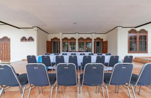 Sukabumi Hotel | RedDoorz Plus at Wisma Kenanga Sukabumi