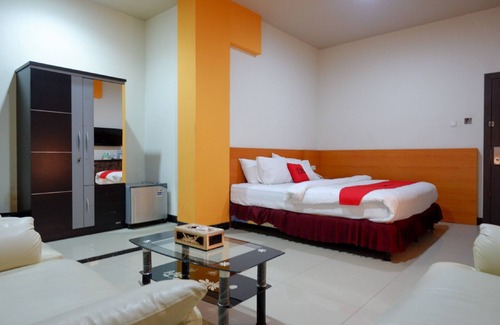 Palu House | RedDoorz Plus @ Cameloan Hotel Palu