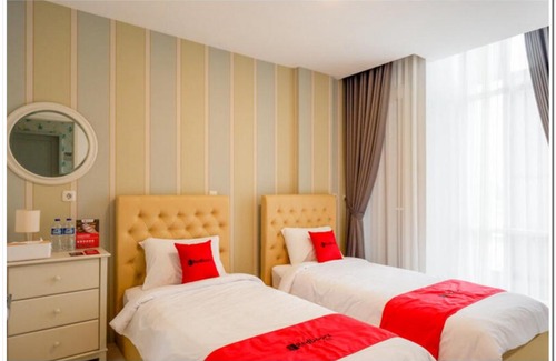 West Semarang Hotel | RedDoorz Plus @ Madukoro Raya Semarang
