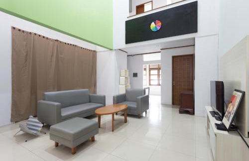 Cilandak House | RedDoorz Plus near Cilandak Town Square 2