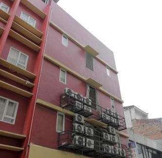 Jaka Sampurna House | RedDoorz Plus near Galaxy Bekasi