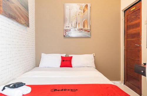 Old Jakarta House | RedDoorz Plus near Hayam Wuruk 2