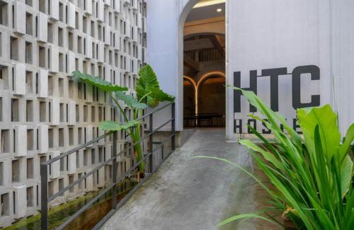 West Semarang Hotel | RedDoorz Plus near Kawasan Sam Poo Kong Semarang
