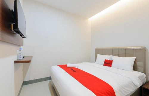 Bogor Hotel | RedDoorz Plus Near Kebun Raya Bogor