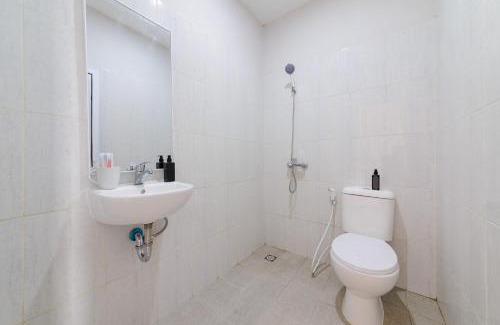 Bogor Hotel | RedDoorz Plus Near Kebun Raya Bogor
