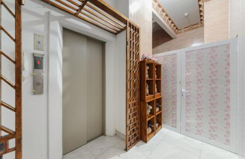 Sunter Hotel | RedDoorz Plus near Mall Sunter