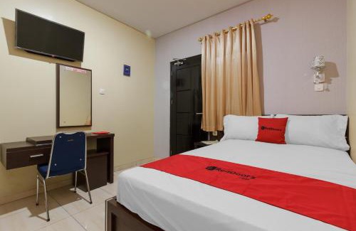 Manado House | RedDoorz Plus near Pantai Malalayang Manado